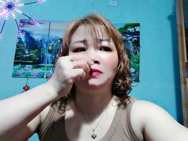 Linhanhsex2k's BongaCams show and profile