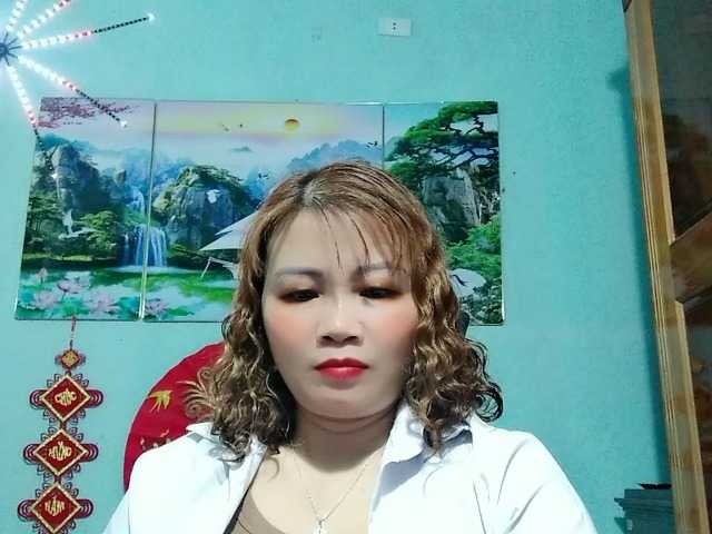 Linhanhsex2k's BongaCams show and profile