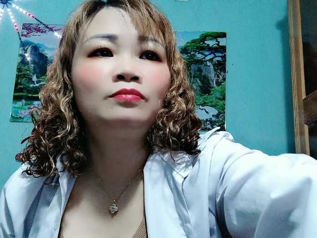 Linhanhsex2k's BongaCams show and profile