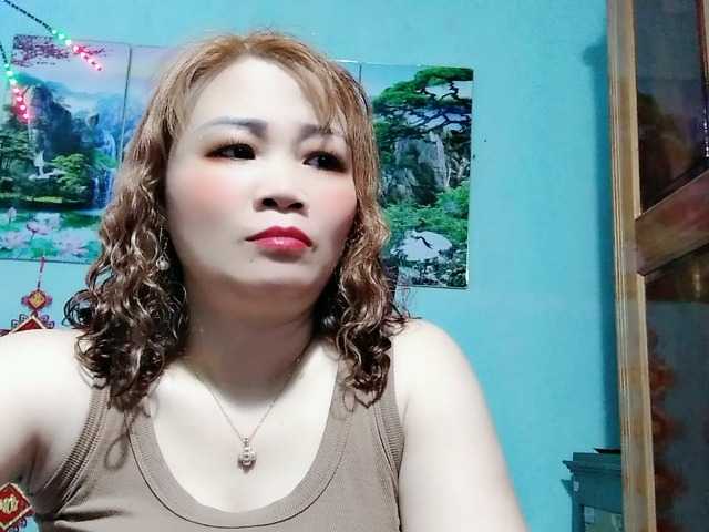 Linhanhsex2k's BongaCams show and profile