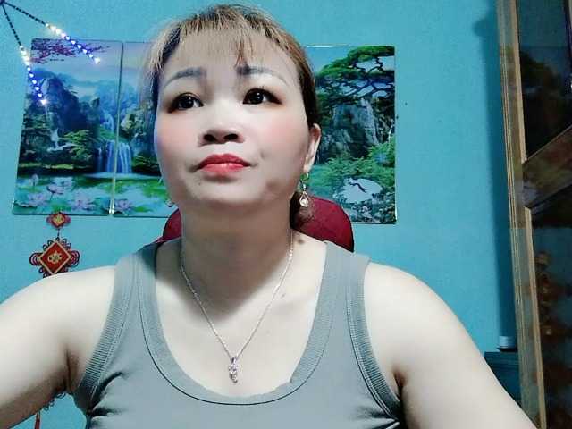 Linhanhsex2k's BongaCams show and profile