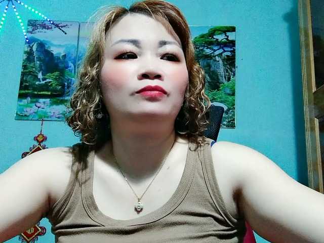 Linhanhsex2k's BongaCams show and profile