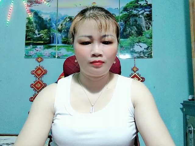 Linhanhsex2k's BongaCams show and profile