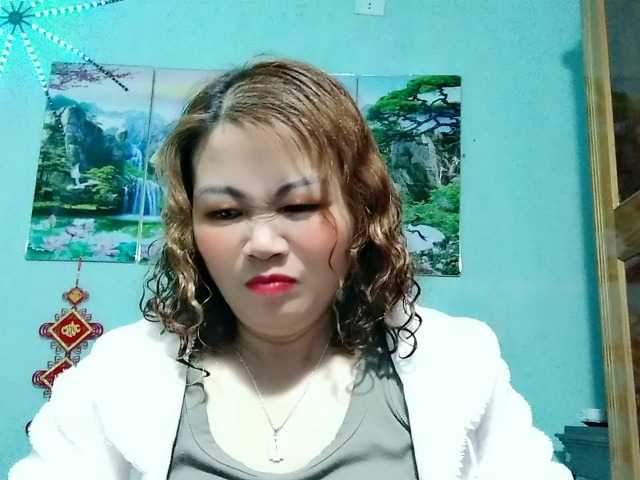 Linhanhsex2k's BongaCams show and profile