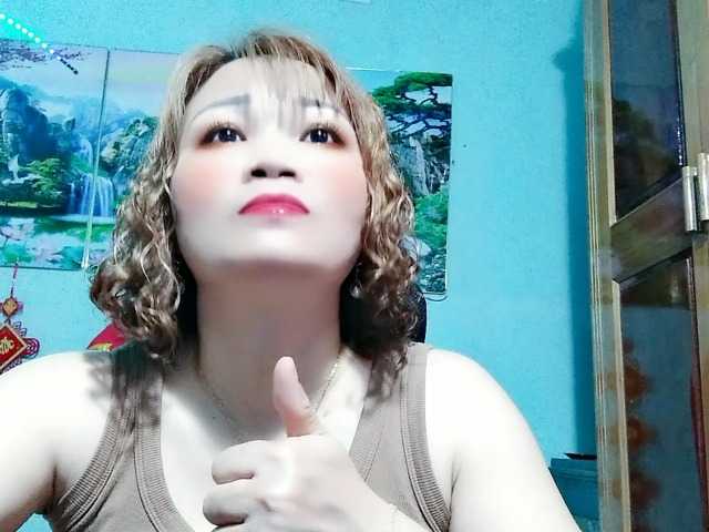 Linhanhsex2k's BongaCams show and profile