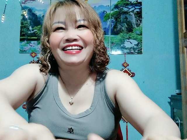 Linhanhsex2k's BongaCams show and profile