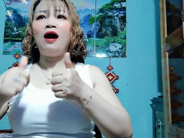 Linhanhsex2k's BongaCams show and profile