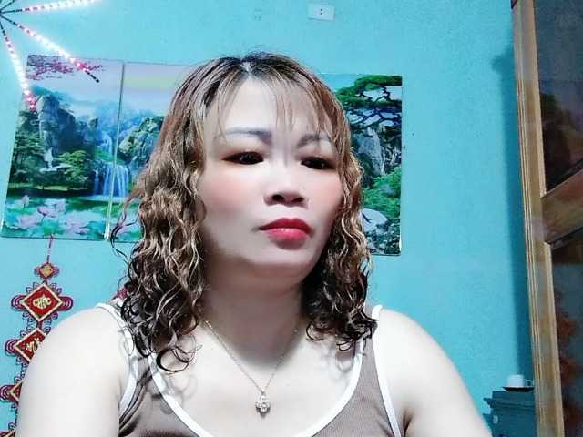 Linhanhsex2k's BongaCams show and profile