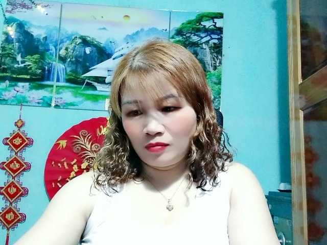 Linhanhsex2k's BongaCams show and profile