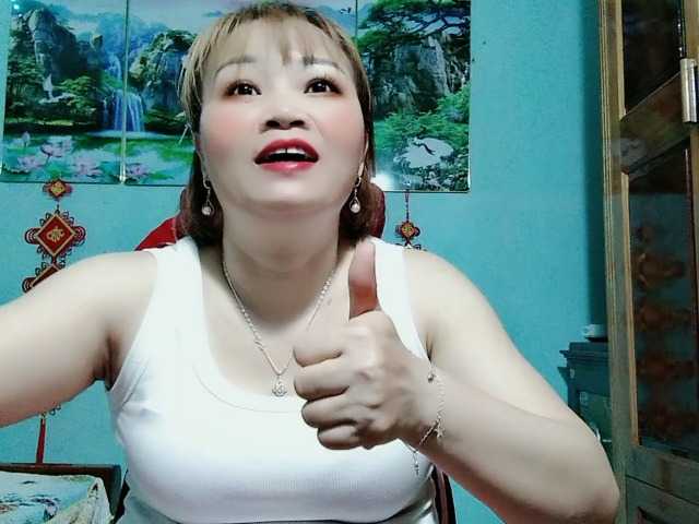 Linhanhsex2k's BongaCams show and profile