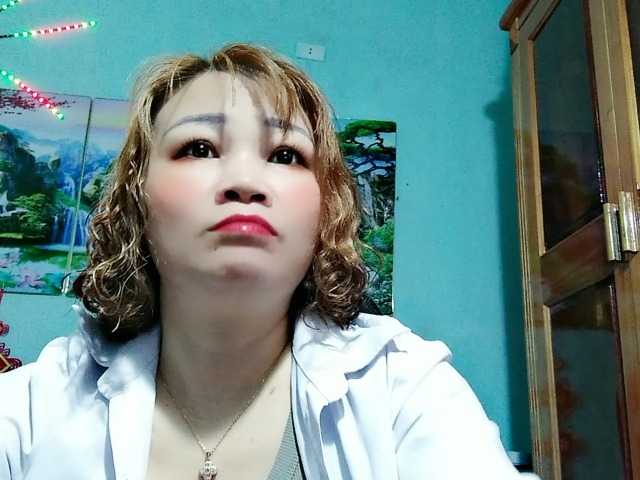 Linhanhsex2k's BongaCams show and profile