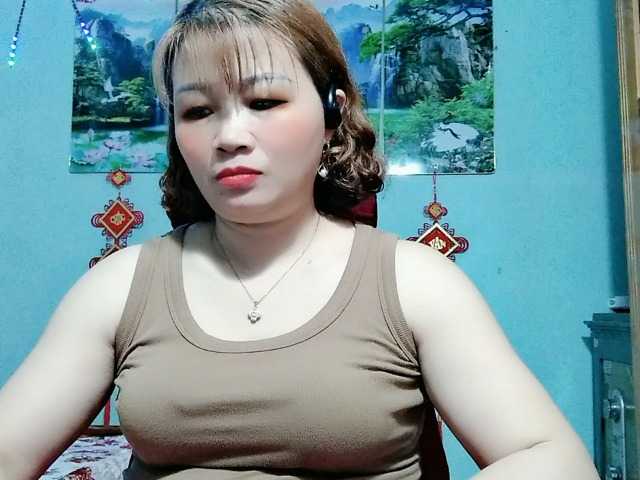 Linhanhsex2k's BongaCams show and profile