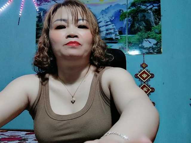 Linhanhsex2k's BongaCams show and profile