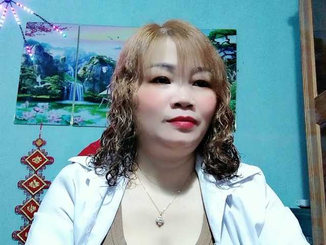 Linhanhsex2k's BongaCams show and profile