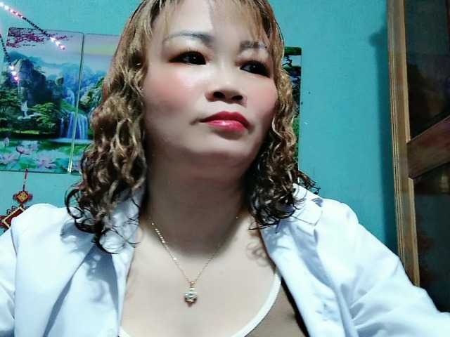 Linhanhsex2k's BongaCams show and profile