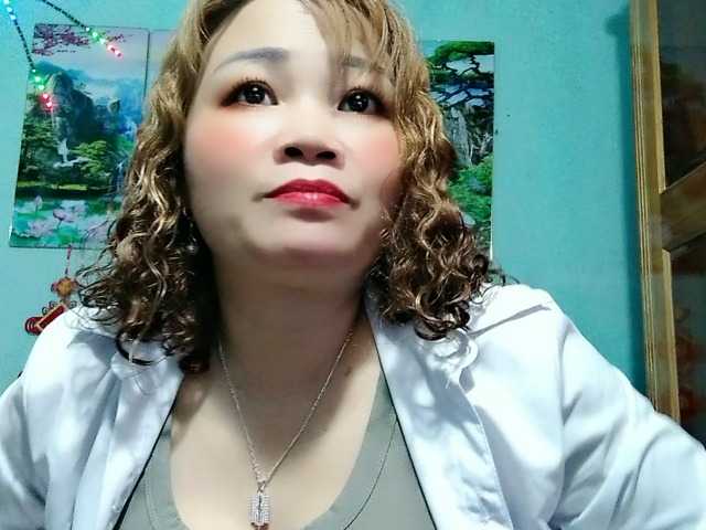 Linhanhsex2k's BongaCams show and profile