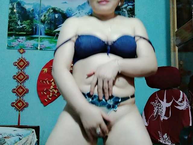 Linhanhsex2k's BongaCams show and profile