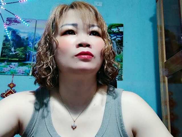 Linhanhsex2k's BongaCams show and profile