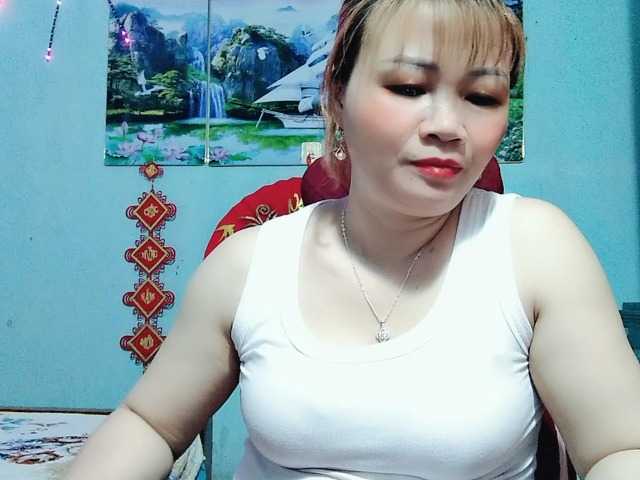 Linhanhsex2k's BongaCams show and profile