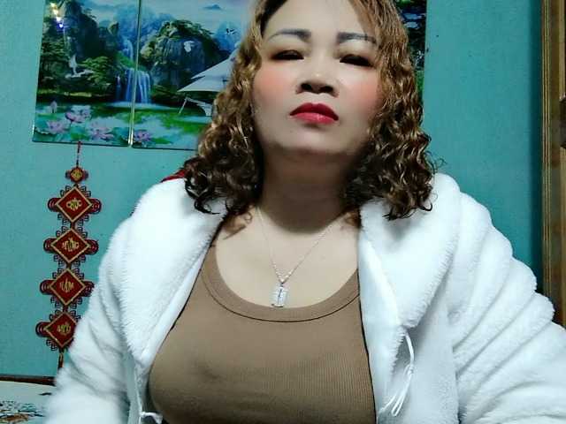 Linhanhsex2k's BongaCams show and profile