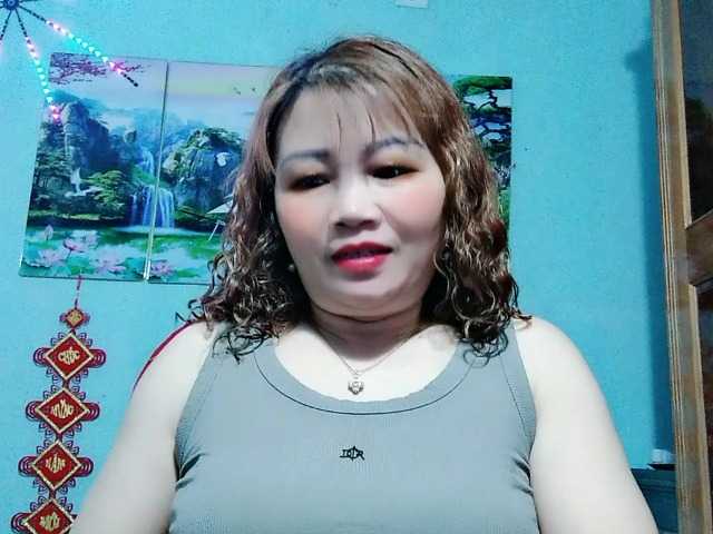 Linhanhsex2k's BongaCams show and profile