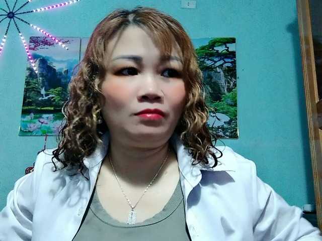 Linhanhsex2k's BongaCams show and profile