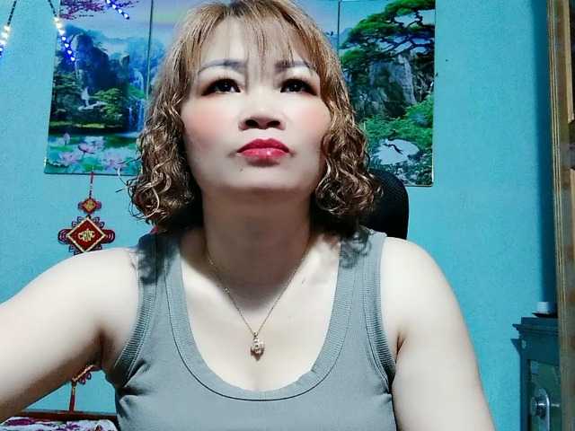 Linhanhsex2k's BongaCams show and profile