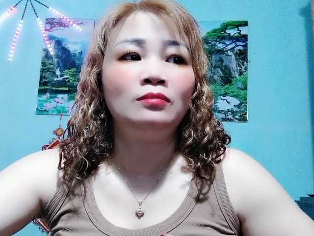 Linhanhsex2k's BongaCams show and profile