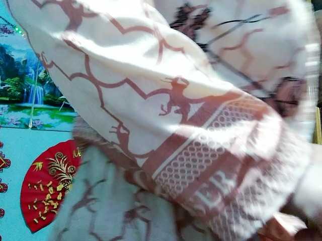 Linhanhsex2k's BongaCams show and profile