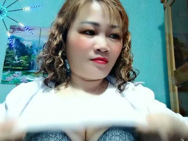 Linhanhsex2k's BongaCams show and profile