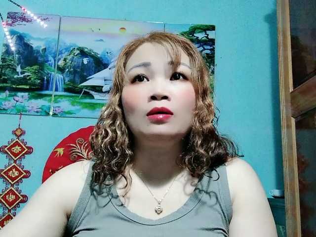 Linhanhsex2k's BongaCams show and profile