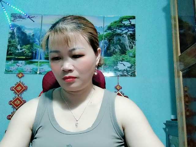 Linhanhsex2k's BongaCams show and profile