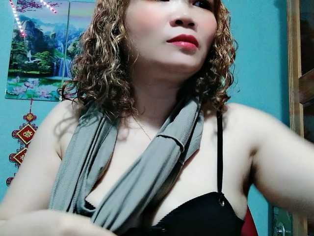 Linhanhsex2k's BongaCams show and profile