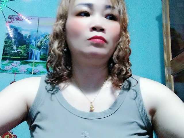 Linhanhsex2k's BongaCams show and profile