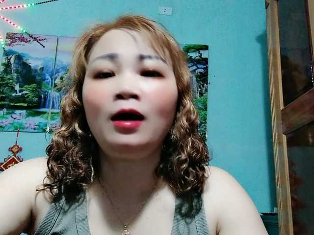 Linhanhsex2k's BongaCams show and profile