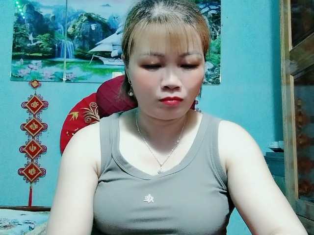 Linhanhsex2k's BongaCams show and profile