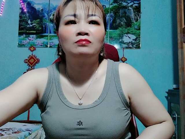 Linhanhsex2k's BongaCams show and profile