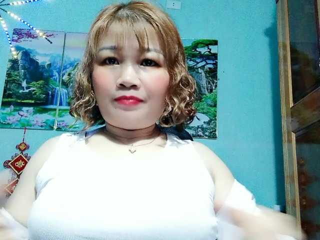 Linhanhsex2k's BongaCams show and profile