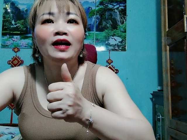 Linhanhsex2k's BongaCams show and profile