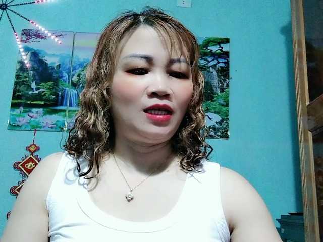 Linhanhsex2k's BongaCams show and profile