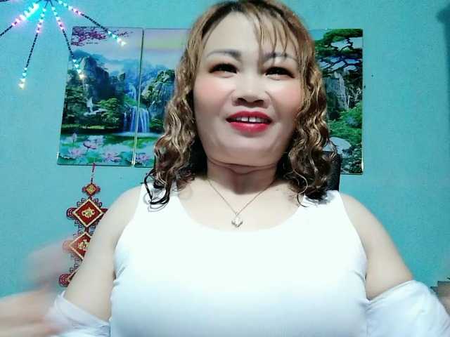 Linhanhsex2k's BongaCams show and profile