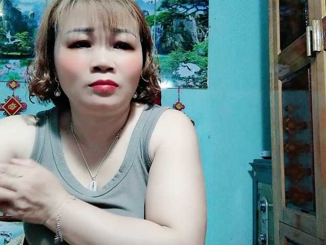 Linhanhsex2k's BongaCams show and profile