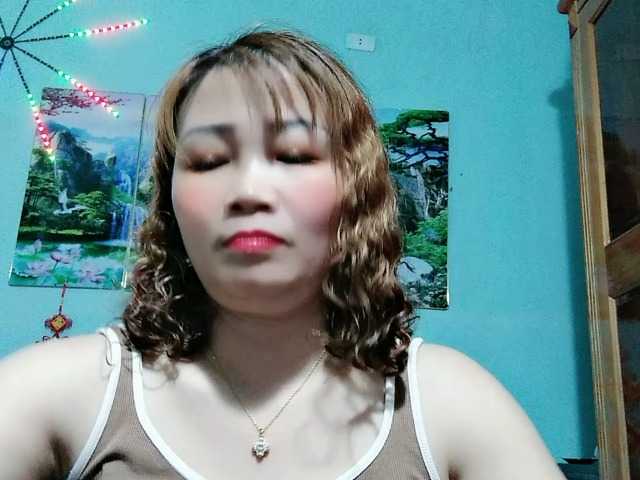 Linhanhsex2k's BongaCams show and profile