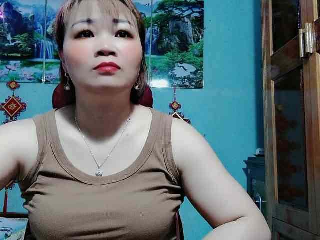 Linhanhsex2k Live Webcam on BongaCams