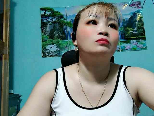 Linhanhsex2k webcam
