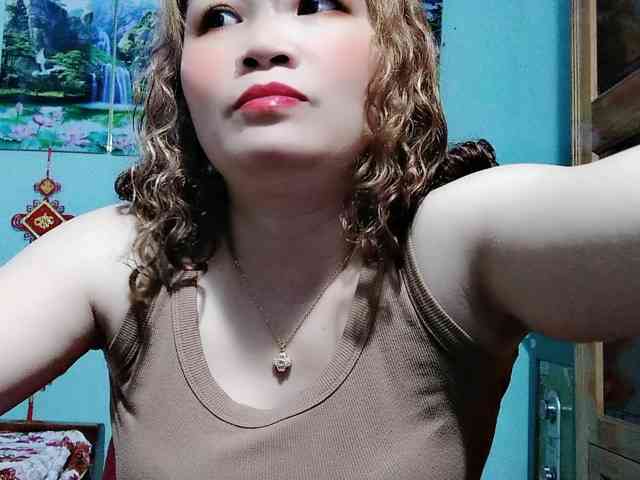 Linhanhsex2k Live Webcam on BongaCams