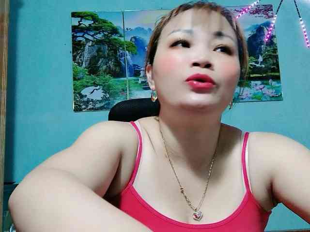 Linhanhsex2k webcam