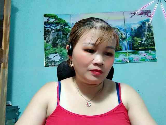 Linhanhsex2k webcam