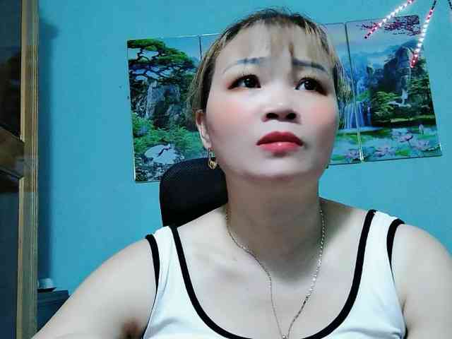 Linhanhsex2k webcam
