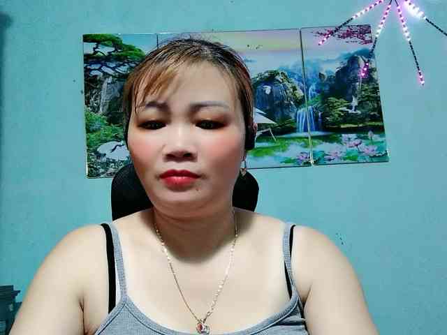 Linhanhsex2k webcam